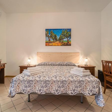 Il Vivaio Bed And Breakfast 圣泰雷萨迪里瓦 外观 照片